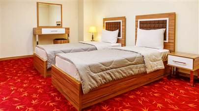 اتاق دو تخته تویین هتل آپارتمان بهبود تبریز اتاق دو تخته تویین هتل آپارتمان بهبود تبریز